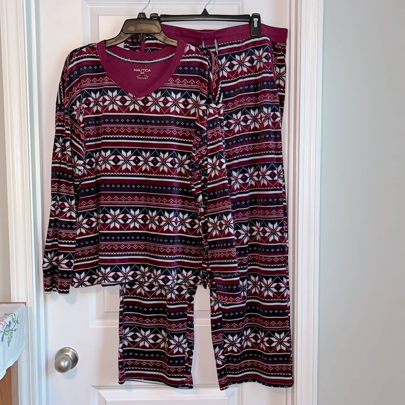 Nautica Snowflake Pattern Fleece Pajama Set